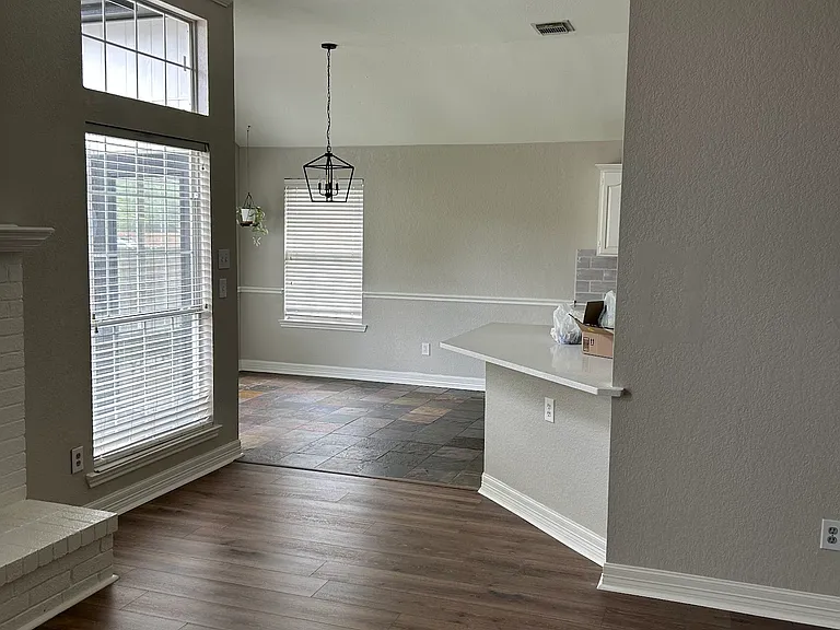 3903 Seville Ln — Photo 10