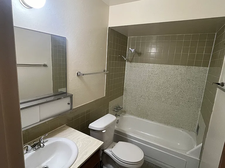 5900 Marble Ave NE #100 — Photo 6