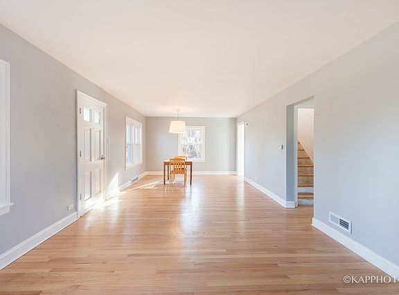 3rd image of 6202 N Lowell Ave