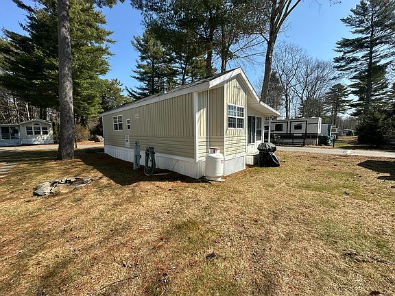 3rd image of 150 Chapel Road #208