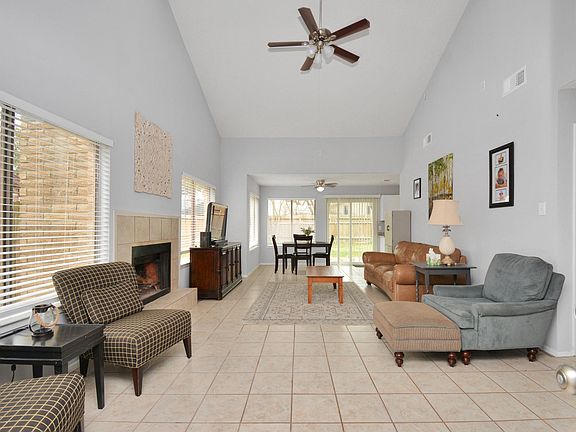 2nd image of 3202 Rocky Crest Dr