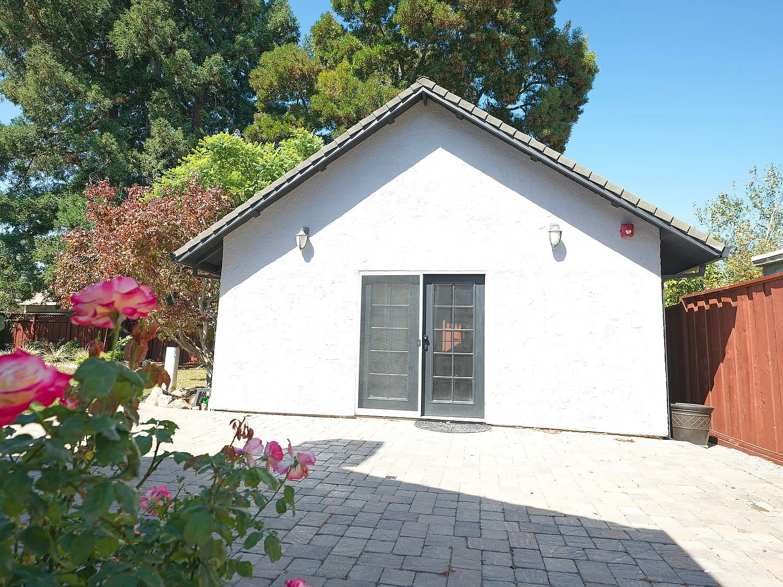 Studio, 500 sqft, $3,650 — Photo 4