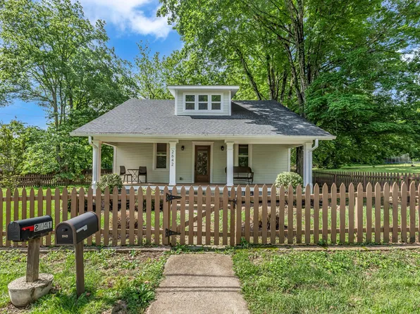 2642 Stuart St, Burns, TN 37029