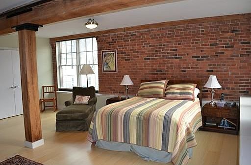 1st image of 22 Cottage Park Ave Unit 11