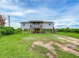 3253 Highway 87, Crystal Beach, TX 77650