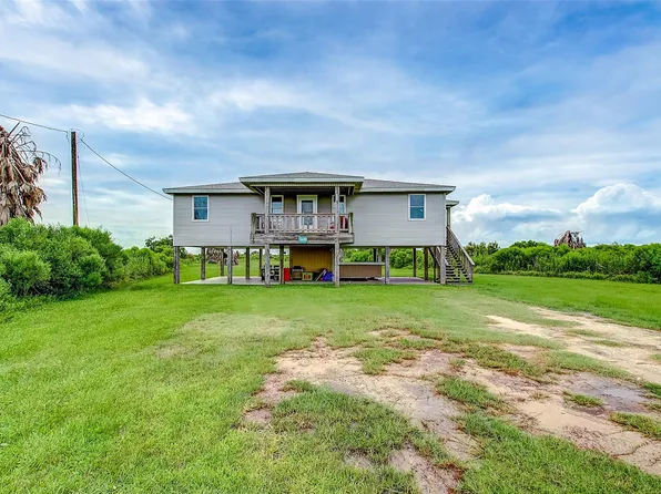 3253 Highway 87, Crystal Beach, TX 77650