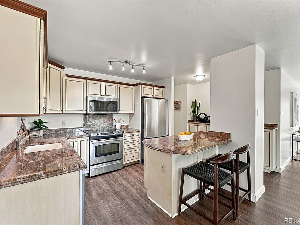 1st image of 1223 Race Street #302