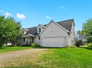 7289 Lovejoy Rd, Byron, MI 48418
