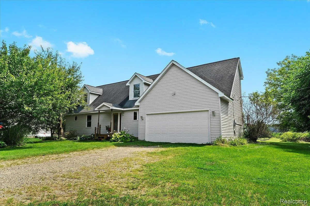 7289 Lovejoy Rd photo 1
