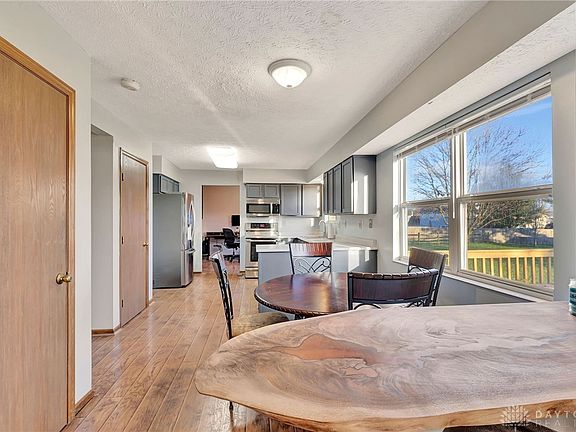 5th image of 3989 Prescott Ct