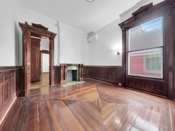 209 Jefferson Avenue image 6 of 9