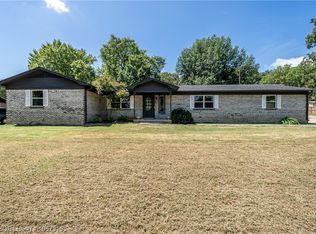 307 N 57th St, Fort Smith, AR 72903