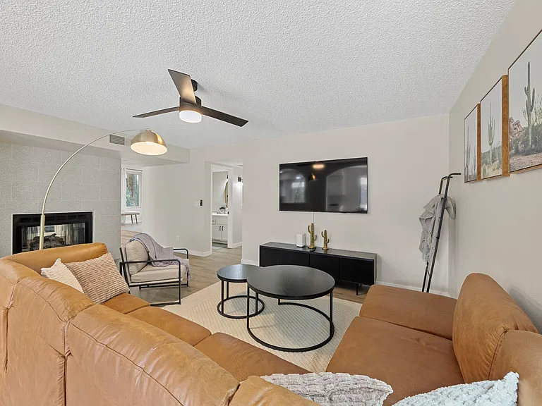 44 Westheimer Rd — Photo 20