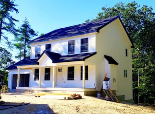 82 Green Acres Dr, Buxton, ME 04093