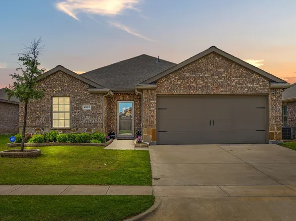 1907 Yale St, Farmersville, TX 75442