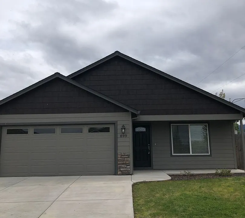 899 Trinity Way