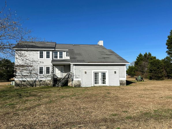3050 Lessie Mae Ln, Farmville, NC 27828