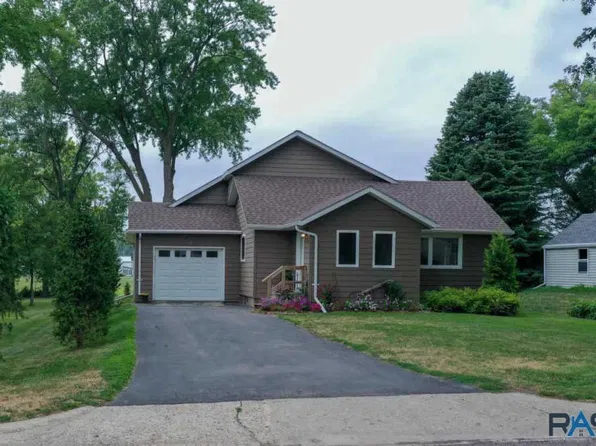 304 Ofstad St, Alcester, SD 57001