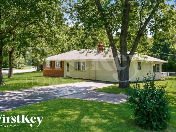 13420 Old Jamestown Rd, Florissant, MO 63033