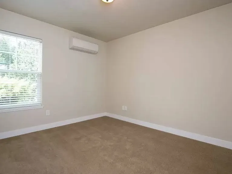 310 NE Frank Johns Rd #B — Photo 7