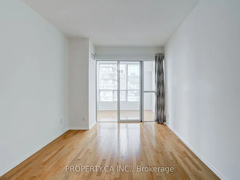 92 King St E #1703 — Photo 6