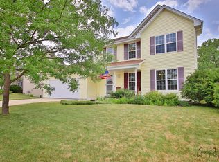 29403 Eagle Ridge Dr, Burlington, WI 53105