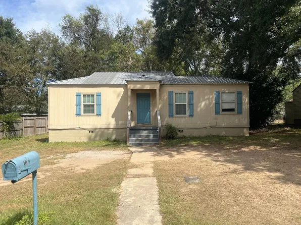 405 26th St E, Tuscaloosa, AL 35401