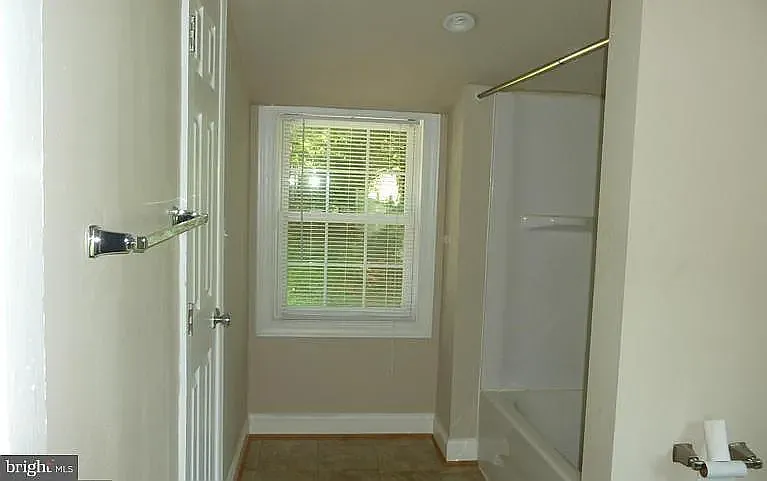 2758 Chain Bridge Rd — Photo 15
