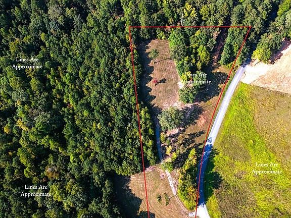 4th image of 428 Snote Jones Rd