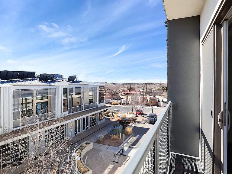 320 pictured in March/late winter. 220 has similar sunset views of western skyline.