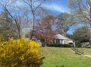7 N Kensington Rd, Asheville, NC 28804