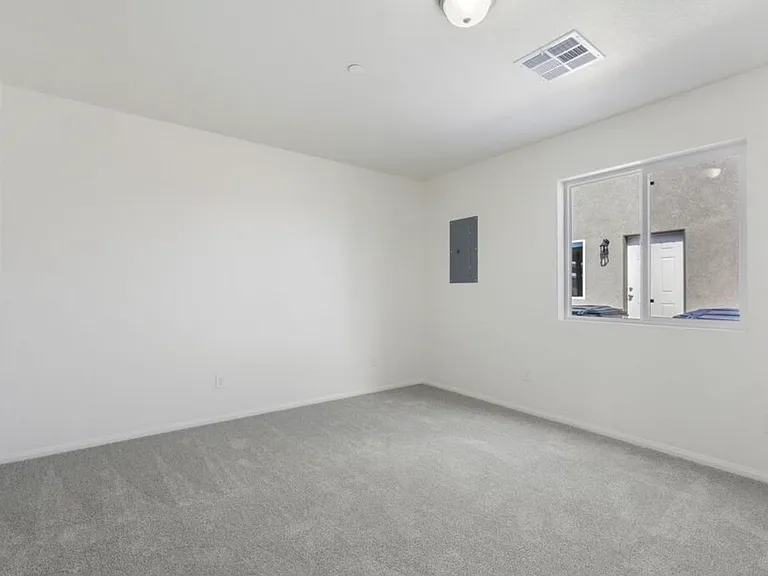 386 E Heil Ave — Photo 11