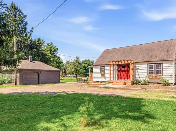 14300 Dragoon Trl, Mishawaka, IN 46544