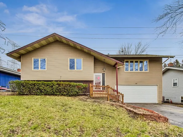 307 Crest Dr, Cary, IL 60013