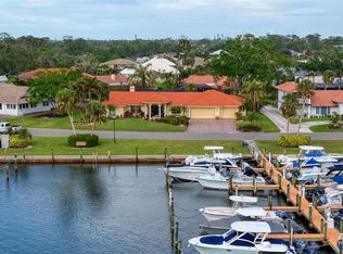 312 Yacht Harbor Dr, Osprey, FL 34229