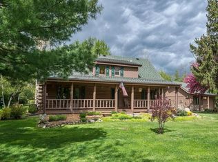 191 Killarney Rd, Hartford, WI 53027