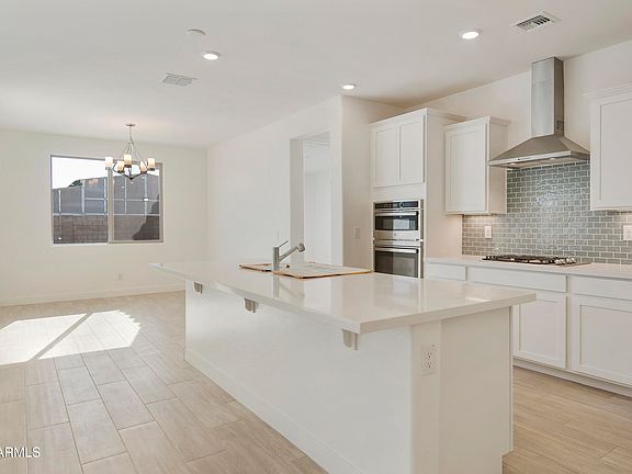 5th image of 19033 W ROSE Lane