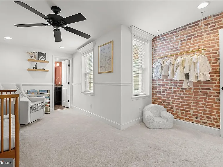 1824 S Charles St — Photo 19