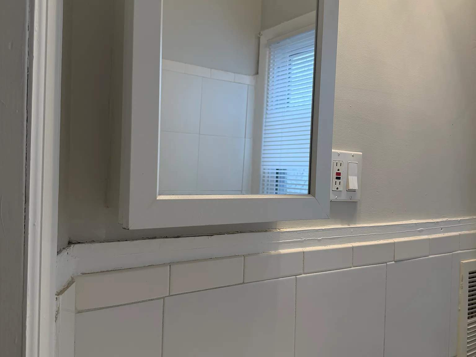 3 bed, 892 sqft, $1,500 — Photo 2