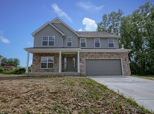 26619 Celtic Dr, Flat Rock, MI 48134