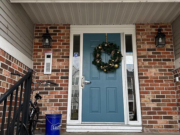 2nd image of 900 Cedar Crest Ct #900-B