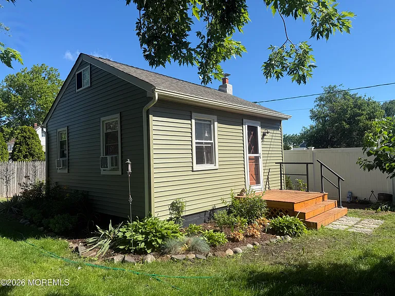 33 Wooley St #B — Photo 1