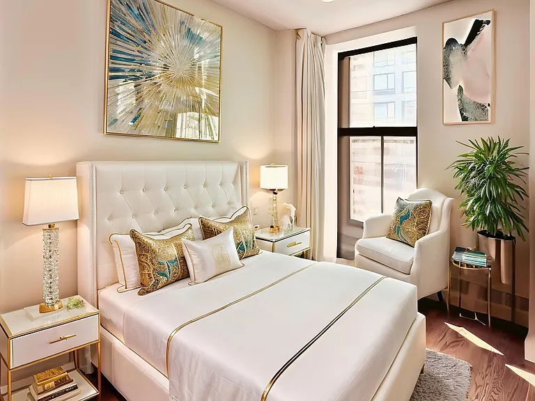 573 Vanderbilt Ave #3B — Photo 2