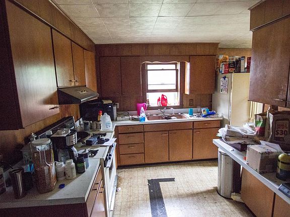 5th image of 108 Jones St