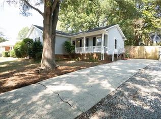 9311 Winter Elm Ln, Charlotte, NC 28227
