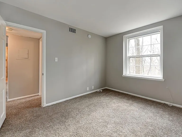 3940 Langley Ct NW #C633 — Photo 8