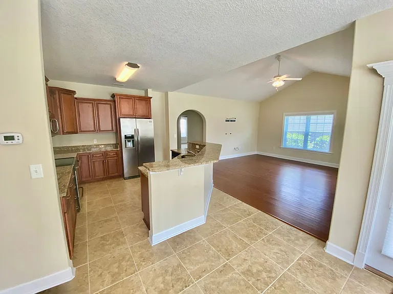 117 Bridgeway Dr — Photo 13
