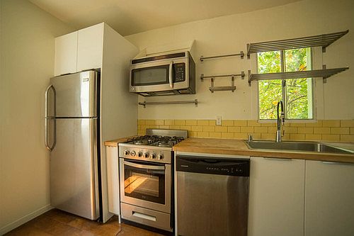 5th image of 1518 Micheltorena St