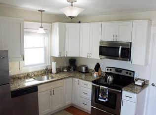 5 Dean Ave #1, Newport, RI 02840