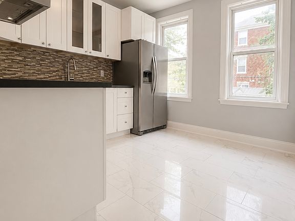 4th image of 173 W 33rd St Floor 1